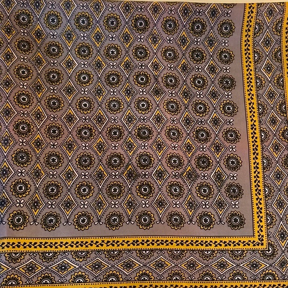 VTG 1970s-80s Taupe & Gold Floral Geometric Print Acetate Square Scarf - Picture 5 of 5